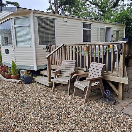 Amroth Bay Holiday Caravan Llanteg Esterno foto