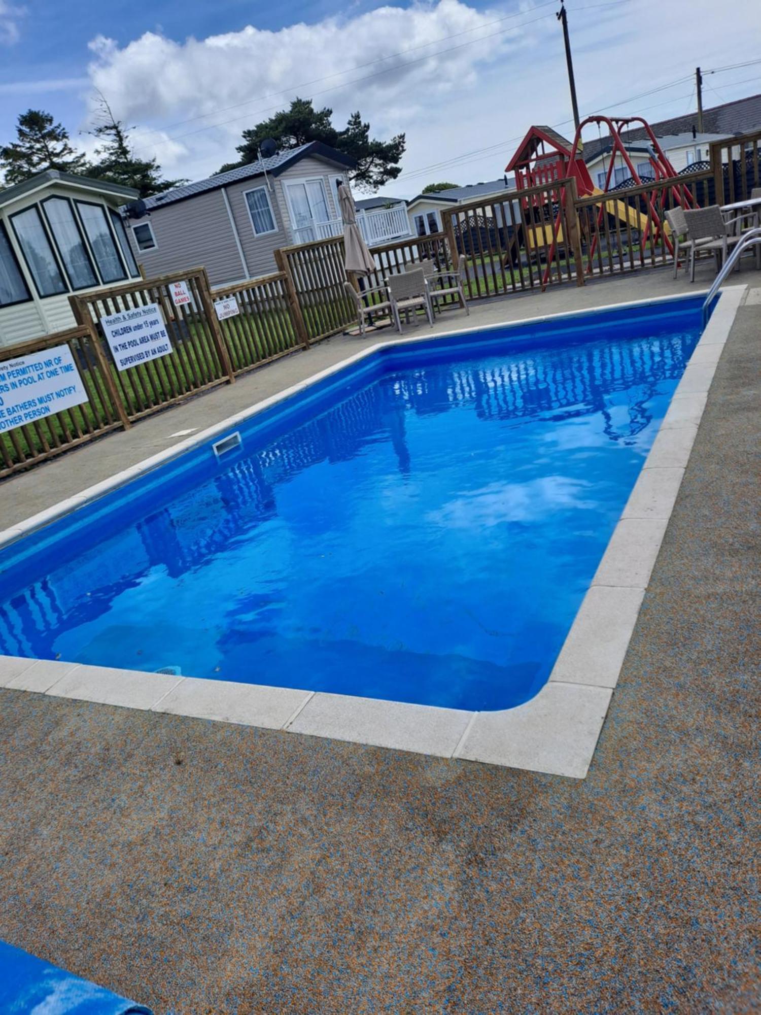 Amroth Bay Holiday Caravan Llanteg Esterno foto